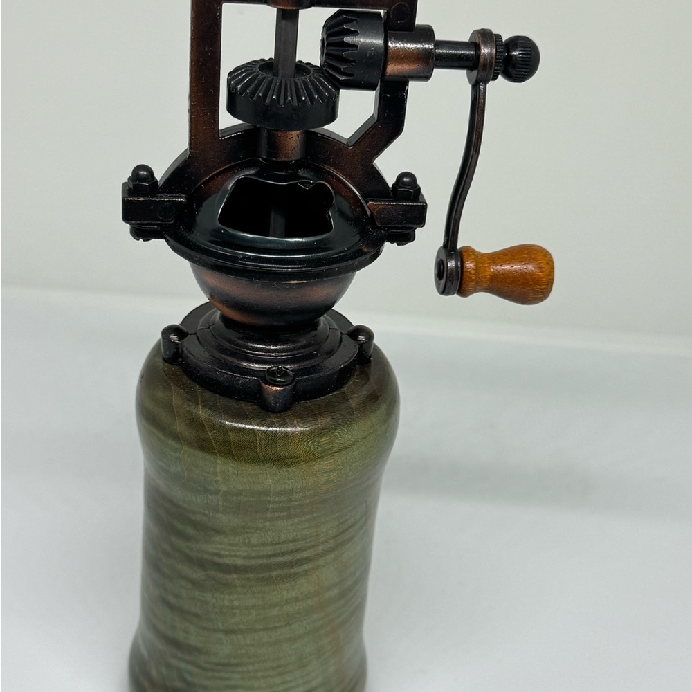 Vintage Style Manual coffee grinder